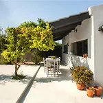 Karteros House 1300Meters From The Beach!